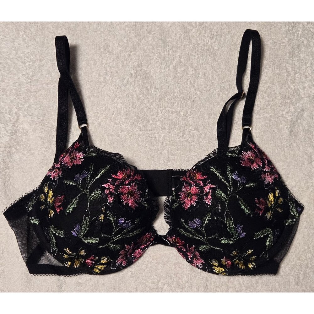 Victoria's Secret floral embroidery push-up bra 32B